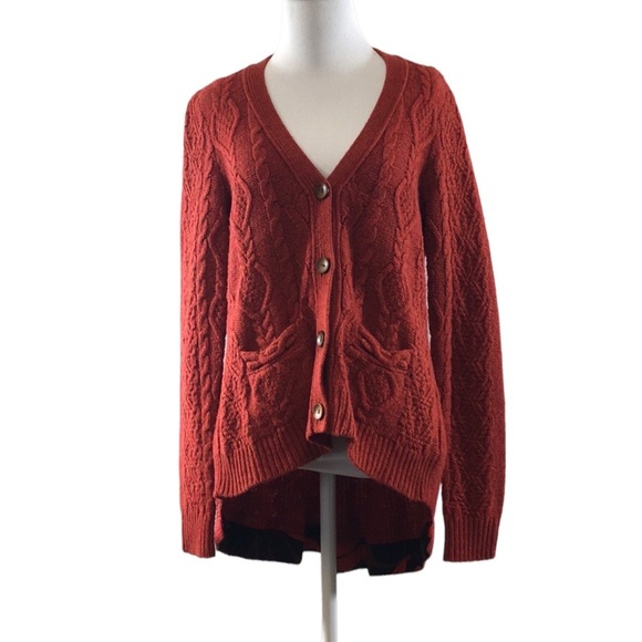 Far Away From Close Red Cable Knit Cardigan Sweater Womens Small V Neck High Low - Picture 1 of 11